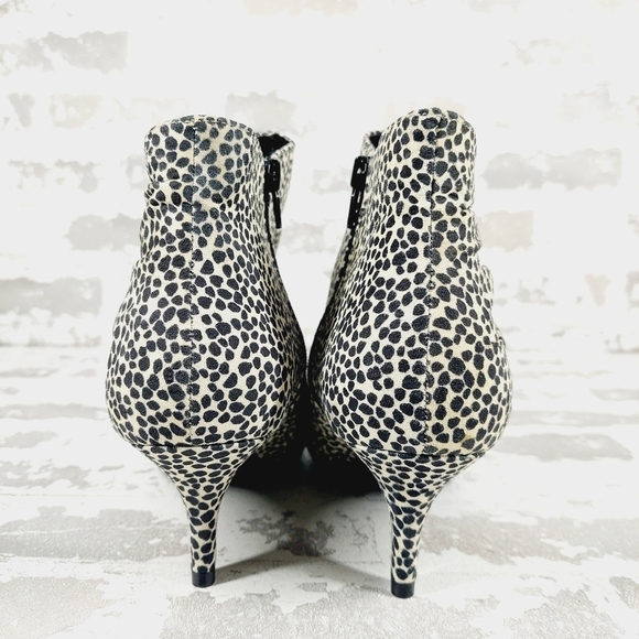 NEW Kelly & Katie Arina Animal Print Black White High Heel Ankle Boots D839 - Picture 6 of 12